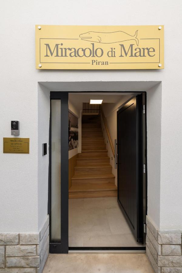 Miracolo Di Mare Golden House Bed and Breakfast Piran Exteriör bild